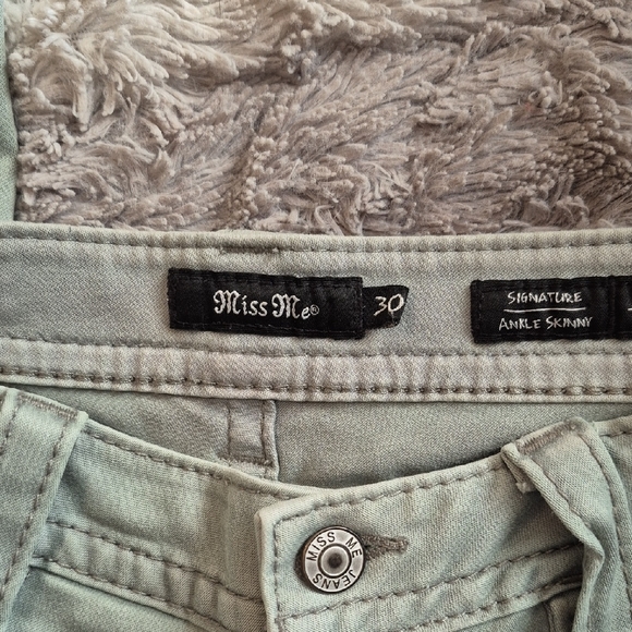 Miss Me Green Pants - Picture 5 of 5